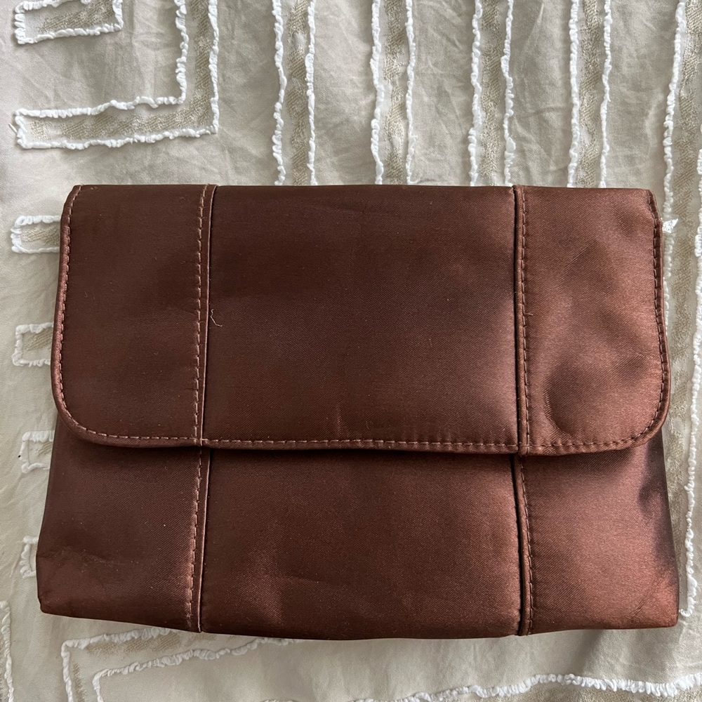 Bvlgari Parfume Bag, Emirates Parfume, costemics Bag